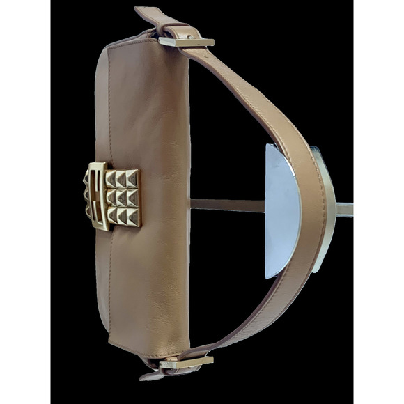 Fendi Baguette Beige Leather with Gold Studded Metal Buckle - Picture 8 of 16